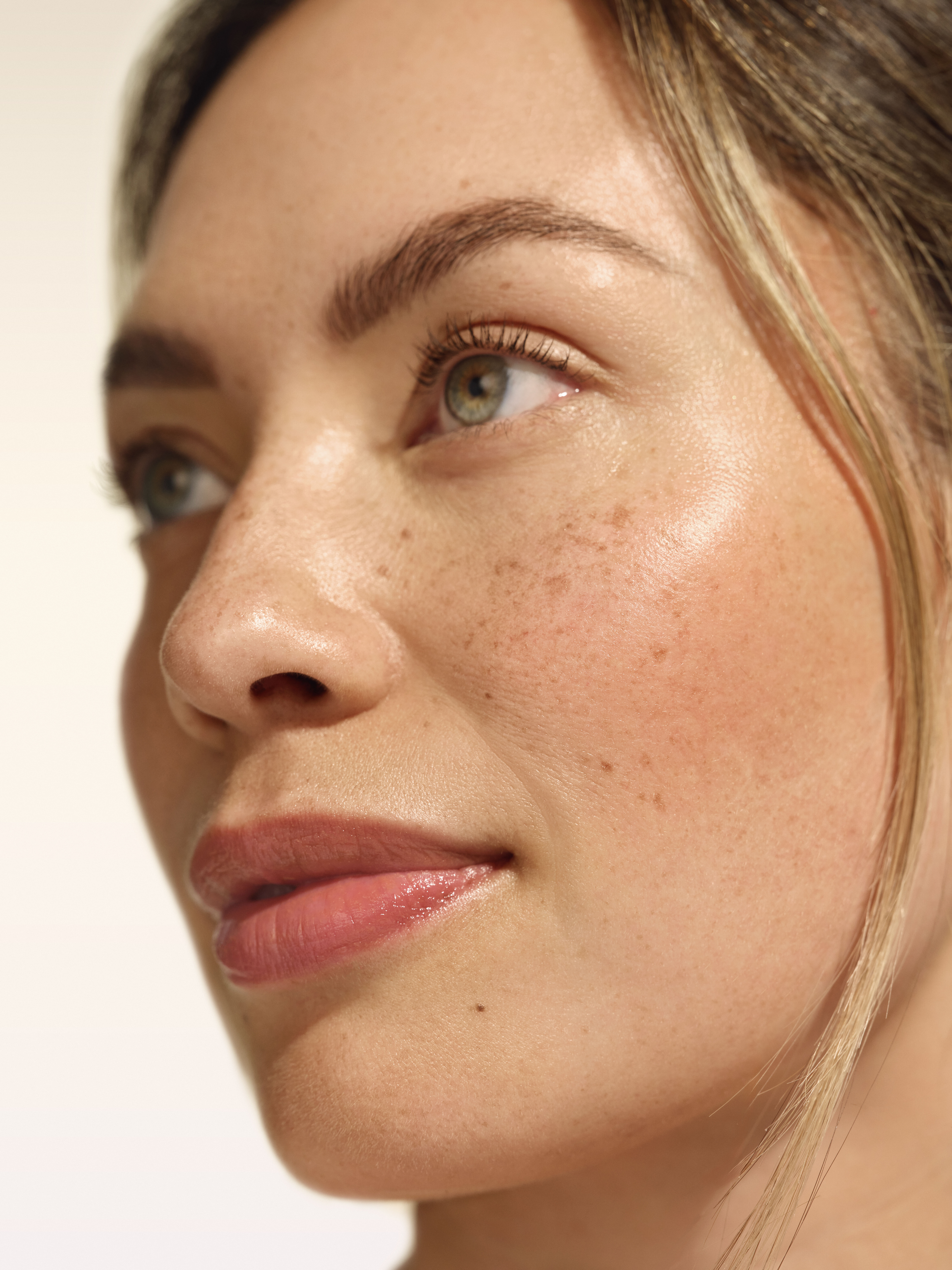 Shop. Earn. Redeem.